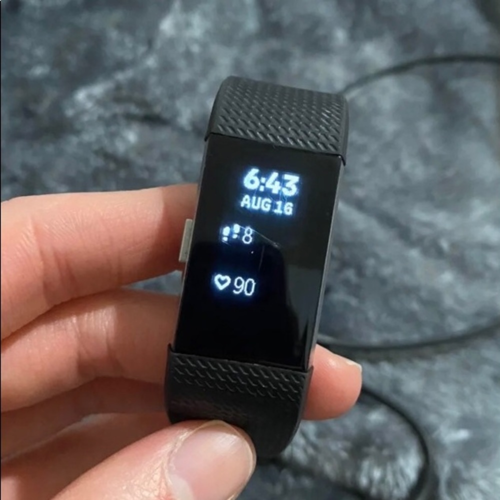 FITBIT CHARGE 2- Great cond. cord included